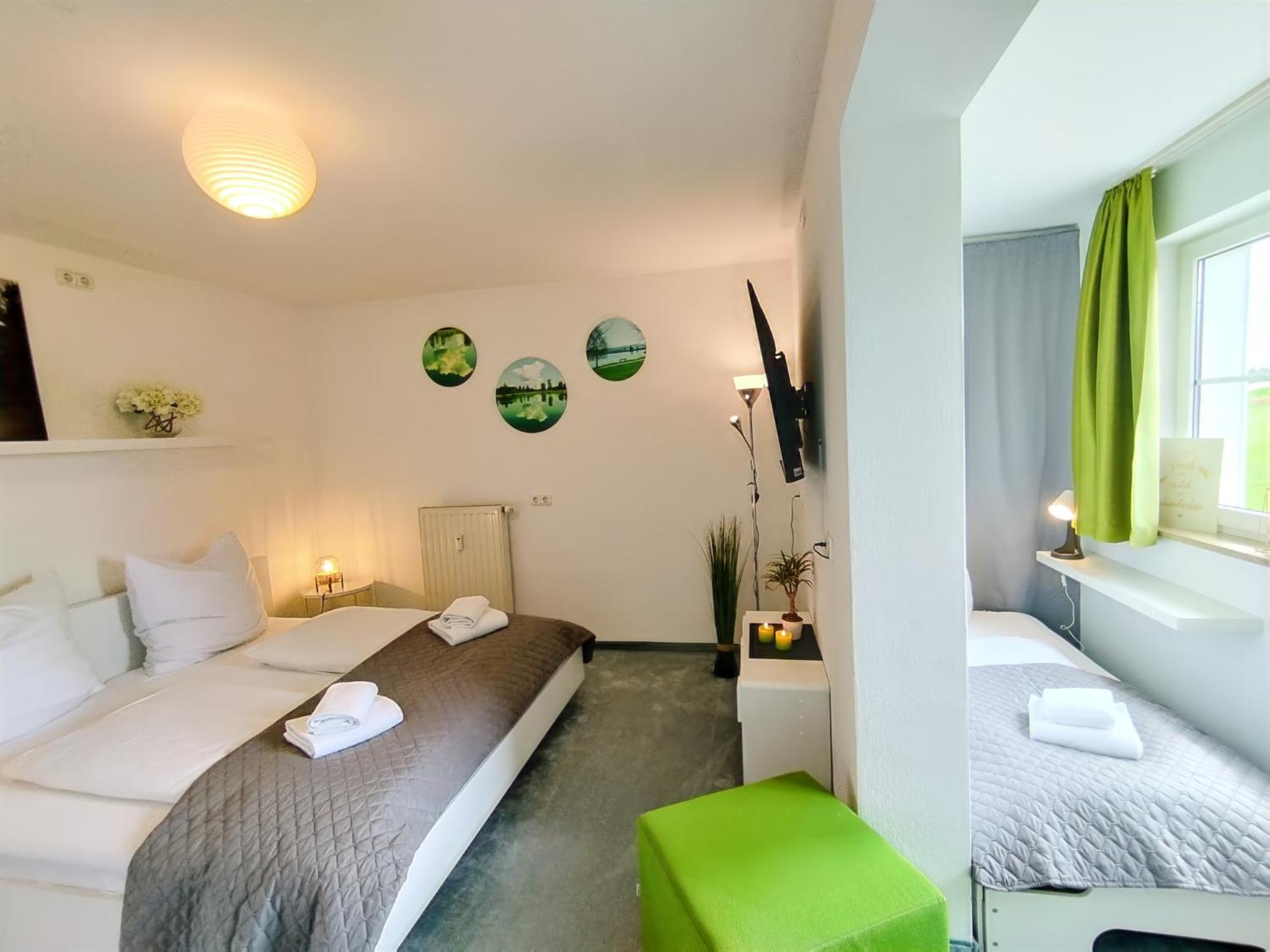 Seeblickapartment Fuer Bis Zu 12, Nuernberg & Schwabach In 30-35 Minuten Zu Erreichen, Sauna, Arbeitsplatz, Dachterrasse & Grill Spalt Exterior foto