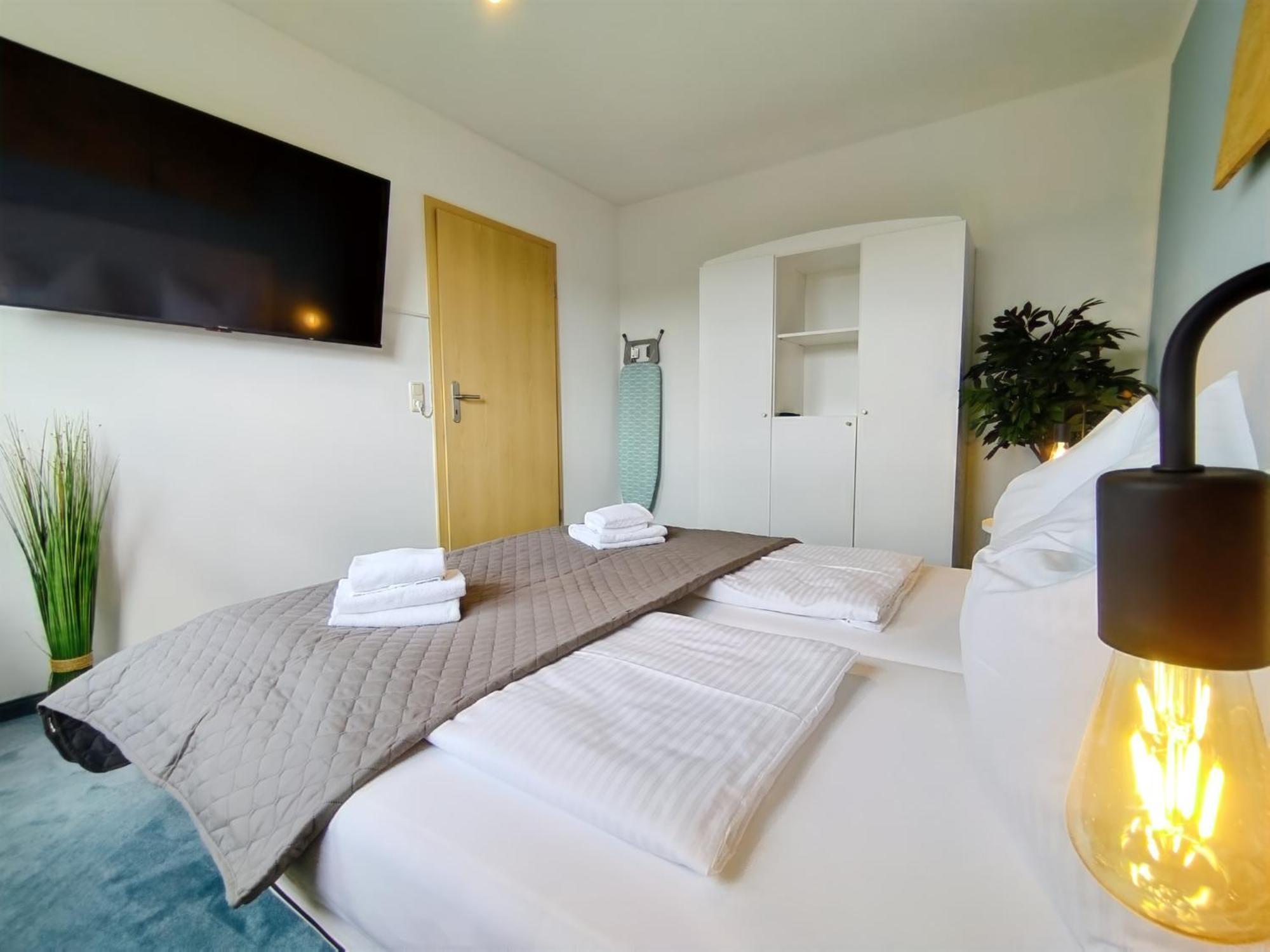 Seeblickapartment Fuer Bis Zu 12, Nuernberg & Schwabach In 30-35 Minuten Zu Erreichen, Sauna, Arbeitsplatz, Dachterrasse & Grill Spalt Exterior foto